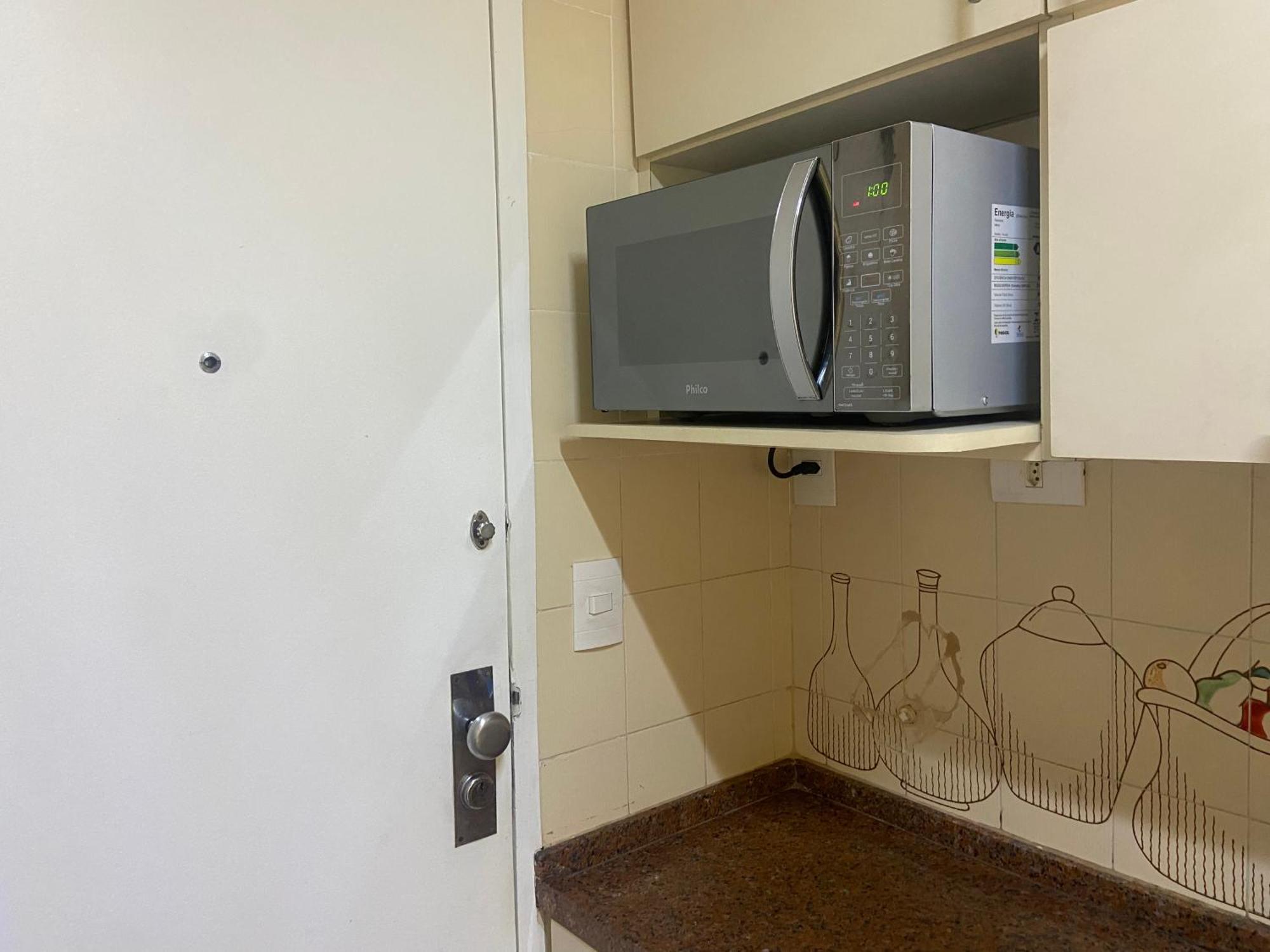 Apartamento Completo Na Praia De Copacabana 02 Quartos Com Vista Lateral Mar Em Andar Alto, Ar, Wifi , Netflix, Pauloangerami Rmvc18 Rio de Janeiro Exterior photo