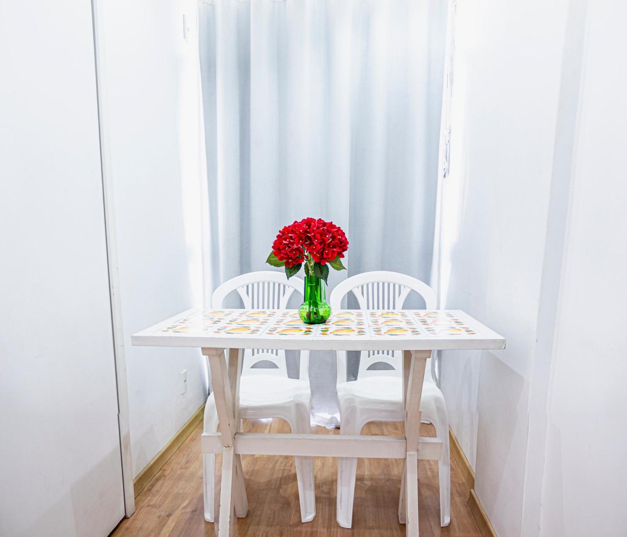 Apartamento Completo Na Praia De Copacabana 02 Quartos Com Vista Lateral Mar Em Andar Alto, Ar, Wifi , Netflix, Pauloangerami Rmvc18 Rio de Janeiro Exterior photo