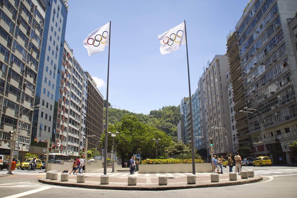 Apartamento Completo Na Praia De Copacabana 02 Quartos Com Vista Lateral Mar Em Andar Alto, Ar, Wifi , Netflix, Pauloangerami Rmvc18 Rio de Janeiro Exterior photo